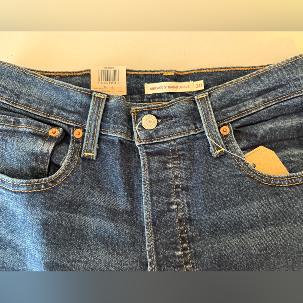 Levi's Ribcage Straight-Ankle jeans - Picture 4 of 8